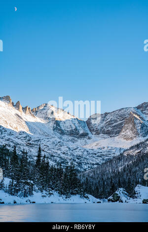 Hiking Trail to a Frozen lake Beneath "The Spearhead" In Glacier Gorge, Rocky Mountain National Park Stock Photo