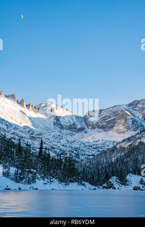 Hiking Trail to a Frozen lake Beneath "The Spearhead" In Glacier Gorge, Rocky Mountain National Park Stock Photo
