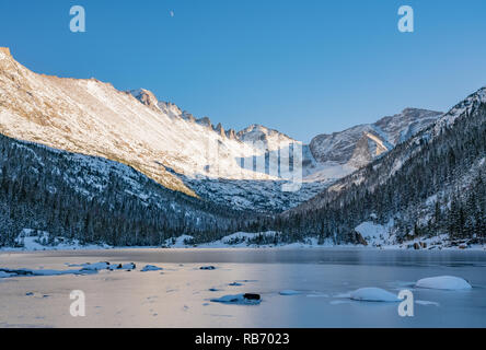 Hiking Trail to a Frozen lake Beneath "The Spearhead" In Glacier Gorge, Rocky Mountain National Park Stock Photo