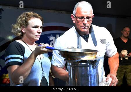 irvine chef robert celebrity right uso during force alamy ej hersom dod vice enlists senior master air