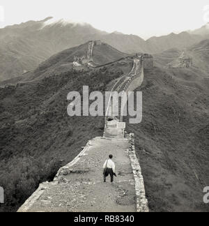 1950s, historical, China, view of The Great Wall of China, a series of walls or fortifications built along an east-to-west line across the historical northern borders of the ancient chinese states and empires to protect their borders or frontiers. Stock Photo