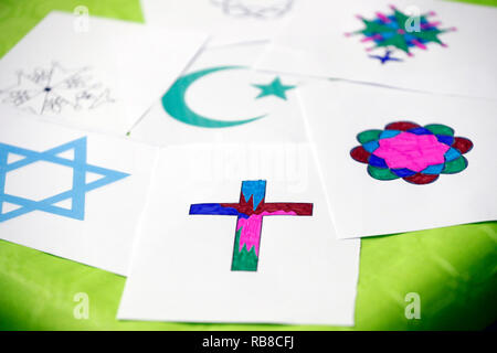 Symboles interreligieux. Interfaith dialogue. Symbols of islam, judaïsm and christianity. Annecy. France. Stock Photo