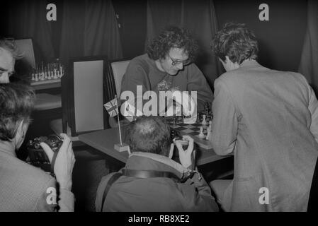 Dec 29, 1966; London, England, UK; HENRIQUE COSTA MECKING and Brazil and  YURI BALASHOV of Russia play at the 42nd Annual International Chess  Congress. (Credit Image: © KEYSTONE Pictures USA Stock Photo - Alamy