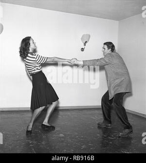 Jitterbug dance. A dance popularized in the United states and spread by American soldiers and sailors around the world during the Second world war. Pictured here Erik Danielsen and Miss Gunvor Johansson when dancing the Jitterbug dance 1944. Photo: Kristoffersson ref K101-6 Stock Photo