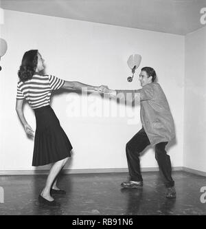 Jitterbug dance. A dance popularized in the United states and spread by American soldiers and sailors around the world during the Second world war. Pictured here Erik Danielsen and Miss Gunvor Johansson when dancing the Jitterbug dance 1944. Photo: Kristoffersson ref K100-4 Stock Photo