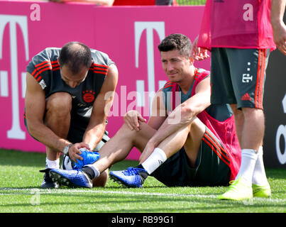 Doha, Qatar. 08th Jan, 2019. Soccer: Bundesliga, training ...