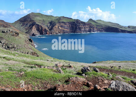 17 November 2018, Portugal, Funchal/Canical: The Ponta de São Lourenço is a peninsula in the extreme east of Madeira. Bizarre rocks, barren vegetation and many hiking trails characterize the nature reserve on the Portuguese island of Madeira. Photo: Holger Hollemann/dpa Stock Photo