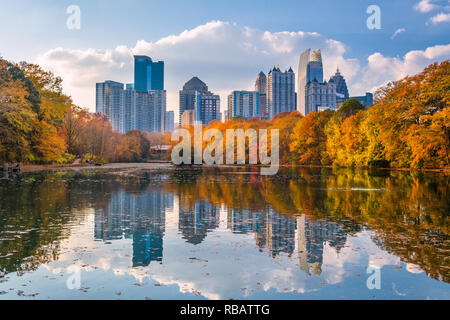 Atlanta, Georgia, USA Piedmont Park skyline in autumn on Lake meer. Stock Photo