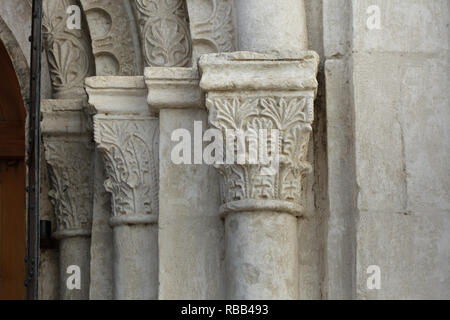 Detail of the medieval white-stone carved portal dated from the 12th century on the western facade of the Church of the Intercession on the Nerl River in Bogolyubovo near Vladimir, Russia. Stock Photo