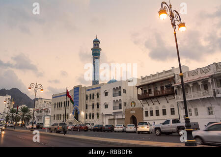 Muscat, Oman - October 31, 2018: Masjid al-Rasool al-A'tham Mosque on the seafront of the Corniche of Mutrah in Muscat (Oman) at sunset Stock Photo