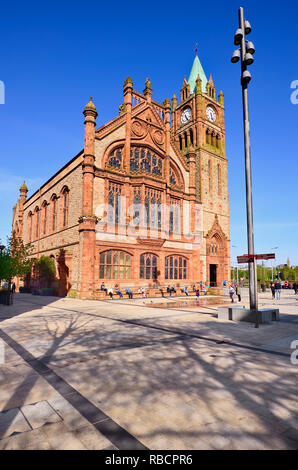 Northern Ireland, County Derry, The Guild Hall, view from the city’s Guild Hall Square. Stock Photo