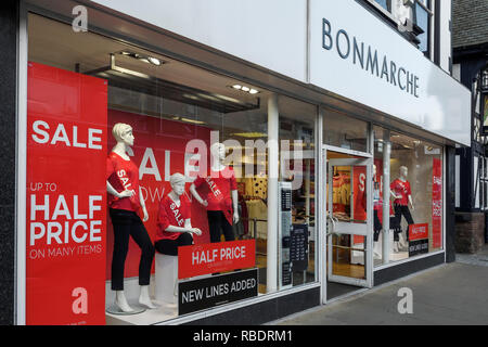 Bon marche clothes hi-res stock photography and images - Alamy
