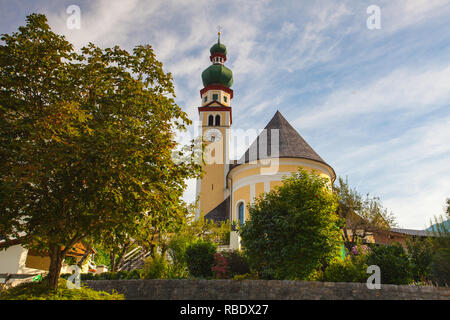 St. Petrus Parish Church, Reith im Alpbachtal. The parish church in Reith was first mentioned in a document in 1187. Stock Photo