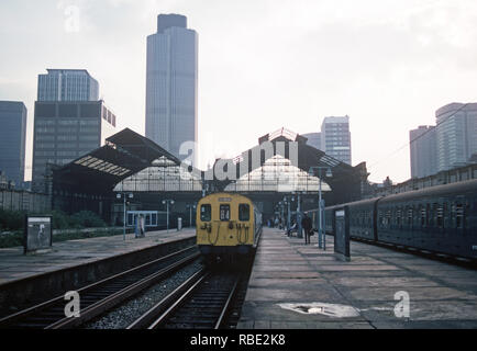 Broad Street railway station on the North London Line, London, 1980s Stock Photo