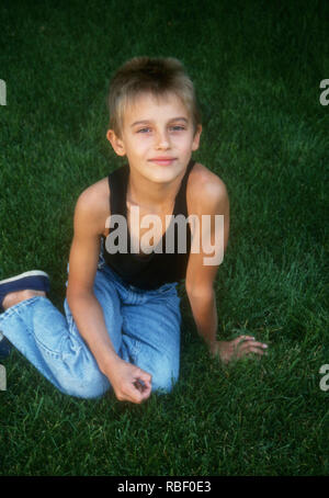 CHICAGO, IL - AUGUST 7: (EXCLUSIVE) Acrobat/artist Anton Tchelnokov poses at a photo shoot on August 7, 1993 in Chicago, Illinois. Photo by Barry King/Alamy Stock Photo Stock Photo