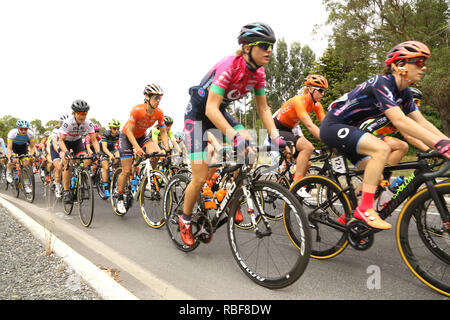 Adelaide, Australia. 10th January, 2019. Teams competing in Stage 1 of the 2019 Women's Tour Down Under riding through the town of Hahndorf. Adelaide Australia. Credit: Russell Mountford/Alamy Live News Stock Photo