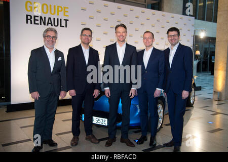 From Left Christophe Mittelberger Management Sales Frank Lagarde Management Qualitaet Uwe Hochgeschurtz Manager Management Chairman Of Renault Germany Ag Frank Niewoehner Niewv Hner Management Marketing Martin Zimmermann Management