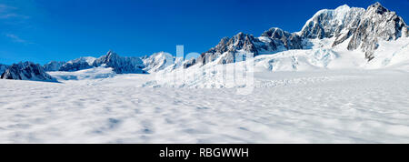 Around New Zealand - A trip to the top of the Glacier with 'Glacier Helicopters', Franz Josef Glacier - panorama Stock Photo
