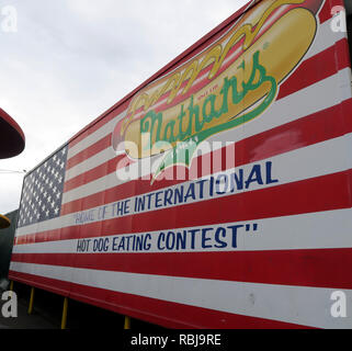 Nathans Handwerker Famous Hotdog Frankfurters Hotdog eating contest, Coney Island, Borough of Brooklyn, New York, NY, USA