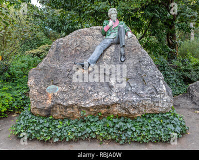 The Oscar Wilde Statue in Merrion Square in Dublin, Ireland. Stock Photo