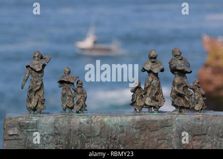 A memorial to 189 fishermen who were lost in a single storm in October 1881 from Eyemouth, St Abbs, Cove and Burnmouth Stock Photo