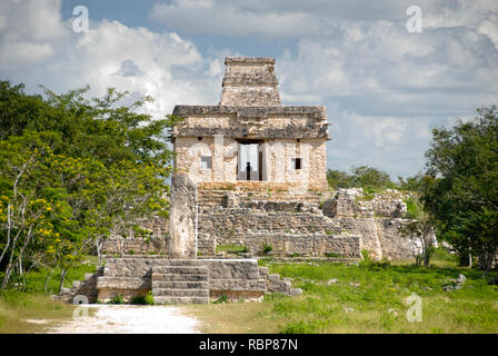 Mexico – Jan 16 2007: Temple of the Sun or Seven Dolls from Sacbe 1 at Dzibilchaltún Mayan archaeological  site near Merida Stock Photo