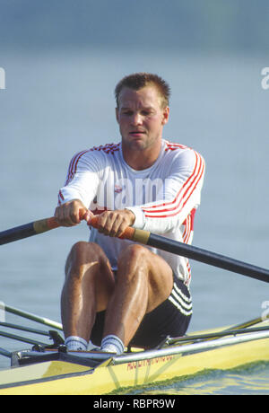 Barcelona Olympics 1992 - Lake Banyoles, SPAIN,   GER  M1X. Thomas  LANGE,   [Mandatory Credit:  Peter Spurrier/Intersport Images]. Stock Photo