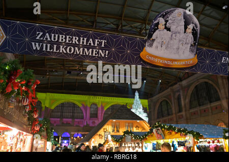 The traditional Christmas market in the main railway station, Zurich CH Stock Photo