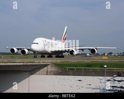 A6-EEC Emirates Airbus A380-861 - cn 110 taxiing, 25august2013 pic-003. Stock Photo