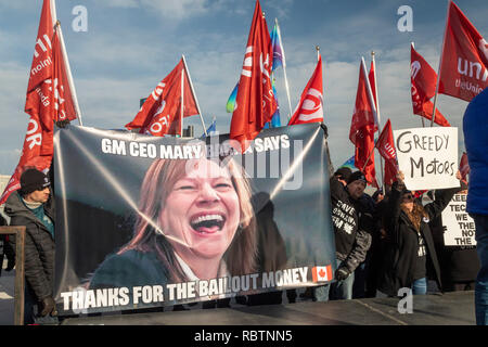 Windsor, Ontario, Canada - 11 January 2019 - Canadian auto workers, members of the Unifor labor union, rallied across the Detroit River from the General Motors headquarters in Detroit to protest GM's plan to close the Oshawa, Ontario assembly plant, throwing thousands out of work. Credit: Jim West/Alamy Live News Stock Photo