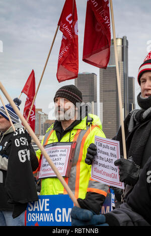 Windsor, Ontario, Canada - 11 January 2019 - Canadian auto workers, members of the Unifor labor union, rallied across the Detroit River from the General Motors headquarters in Detroit to protest GM's plan to close the Oshawa, Ontario assembly plant, throwing thousands out of work. Credit: Jim West/Alamy Live News Stock Photo