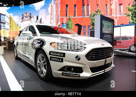 Las Vegas, USA. 12th Jan, 2018. At the CES technology trade fair, Ford is showing a test car from its robot car range. (to dpa 'Ford manager: Robotaxi services will remind of airline business') Credit: Andrej Sokolow/dpa/Alamy Live News Stock Photo