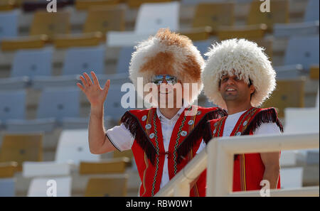Abu Dhabi, United Arab Emirates (UAE). 12th Jan, 2019. Spectators pose for photos before the 2019 AFC Asian Cup UAE 2019 group D match between Vietnam and Iran in Abu Dhabi, the United Arab Emirates (UAE), Jan. 12, 2019. Credit: Ding Xu/Xinhua/Alamy Live News Stock Photo