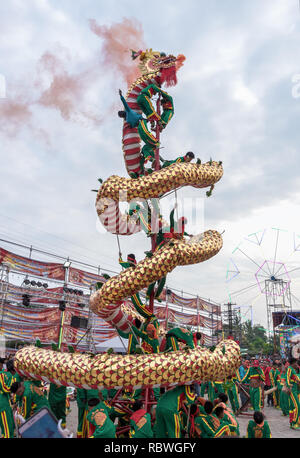 Golden Dragon Dance, Chiness annual festival at Nakhonsawan, Thailand. This picture is taken on 12/9/2017 about 16.32PM. Stock Photo