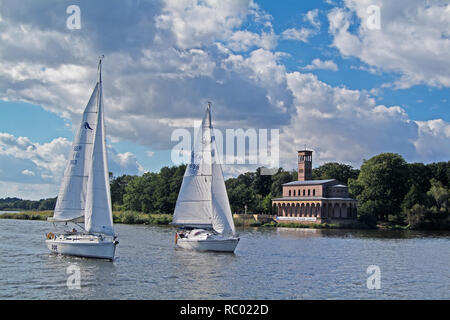 Sacrower Heilandskirche, Blick von der Havel, Sacrow, Potsdam, Brandenburg, Deutschland, Europa | Church of Redeemer, Christ Church of Sacrow, view fr Stock Photo