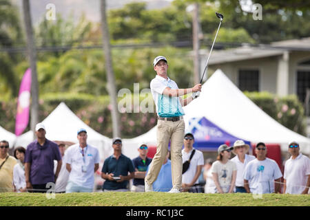 Honolulu, Hawaii, USA. 12th Jan, 2019. Andrew Putnam hits his tee shot on the 2nd hole during the third round of the Sony Open at Waialae Country Club in Honolulu, Hawaii. Glenn Yoza/CSM/Alamy Live News Stock Photo