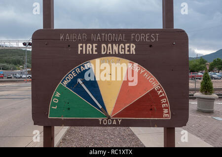 Kaibab National Forest fire danger notice (set at moderate) in Williams, northern Arizona, USA. Stock Photo