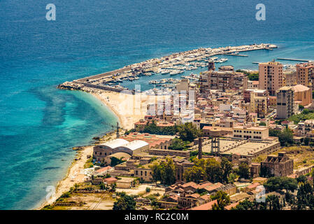 Aerial view of the beach and turquoise sea at the seaside Vergine Maria (Virgin Mary) quarter in Palermo, Italy Stock Photo