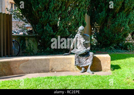 The statue of St. Edmund of Abingdon at Saint Edmund's Hall on a bright summer day. Oxford, England, United Kingdom Stock Photo