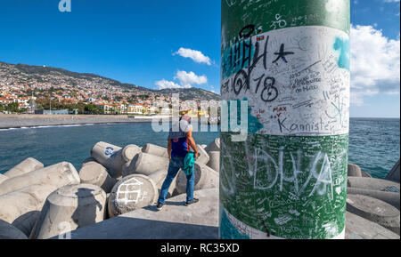 Lighthouse on Madeira Island, Portugal puzzle in Great Sightings