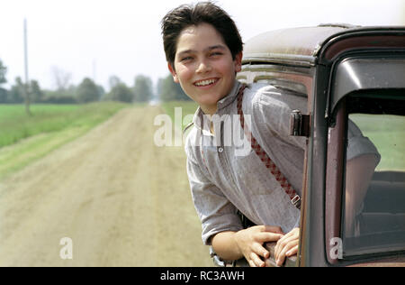 Original film title: ROAD TO PERDITION. English title: ROAD TO PERDITION. Year: 2002. Director: SAM MENDES. Stars: TYLER HOECHLIN. Credit: DREAMWORKS PICTURES/TWENTIETH CENTURY FOX / DUHAMEL, FRANÇOIS / Album Stock Photo