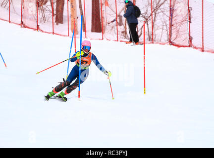 Quebec, Canada. 13th Jan 2019. Hayley Conrad of Canada competes in the Super Serie Sports Experts Ladies slalom race held at Val Saint-Come Credit: richard prudhomme/Alamy Live News Stock Photo