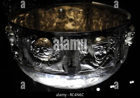 The Gundestrup cauldron. Decorated silver vessel, thought to date between 200 BC and 300 AD, placing it within the late La Te ne period or early Roman Iron Age. Gundestrup in the Aars parish of Himmerland, Denmark. From left to right, Teutates and Smertulus-Ogmios. National Museum of Denmark. Stock Photo