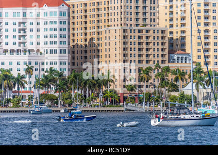 Waterfront view of West Palm Beach, Florida, with boating activity on the Intracoastal Waterway. (USA) Stock Photo