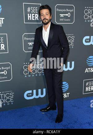 January 13, 2019 - Santa Monica, CA, U.S. - 13 January 2019 - Santa Monica, California - Diego Luna. The 24th Annual Critics' Choice Awards held at Barker Hangar. Photo Credit: Birdie Thompson/AdMedia (Credit Image: © Birdie Thompson/AdMedia via ZUMA Wire) Stock Photo