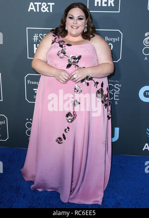 Santa Monica, United States. 13th Jan, 2019. Actress Chrissy Metz wearing a Kate Spade dress, Stuart Weitzman shoes, David Webb earrings and ring, Graziela Gems rings and an Anya Hindmarch clutch arrives at the 24th Annual Critics' Choice Awards held at the Barker Hangar on January 13, 2019 in Santa Monica, Los Angeles, California, United States. (Photo by Xavier Collin/Image Press Agency) Credit: Image Press Agency/Alamy Live News Stock Photo