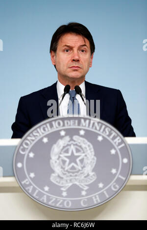 Rome, Italy. 14th January, 2019. Giuseppe Conte  Rome January 14th 2019. Press conference of the Minister of the Internal Affairs, of the Premier and of the Minister of Justice. Foto Samantha Zucchi Insidefoto Credit: insidefoto srl/Alamy Live News Stock Photo