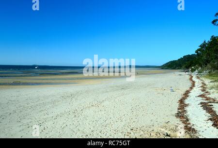 Kingfisher Bay beach, Fraser Island, Australia Stock Photo