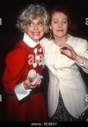 ***FILE PHOTO*** Carol Channing has passed away at 97 Carol Channing and Lynn Redgrave 1990 Photo By Adam Scull/Photolink/MediaPunch Stock Photo