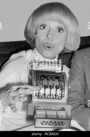 ***FILE PHOTO*** Carol Channing has passed away at 97 Carol Channing 1978 Photo By Adam Scull/PHOTOlink/MediaPunch Stock Photo
